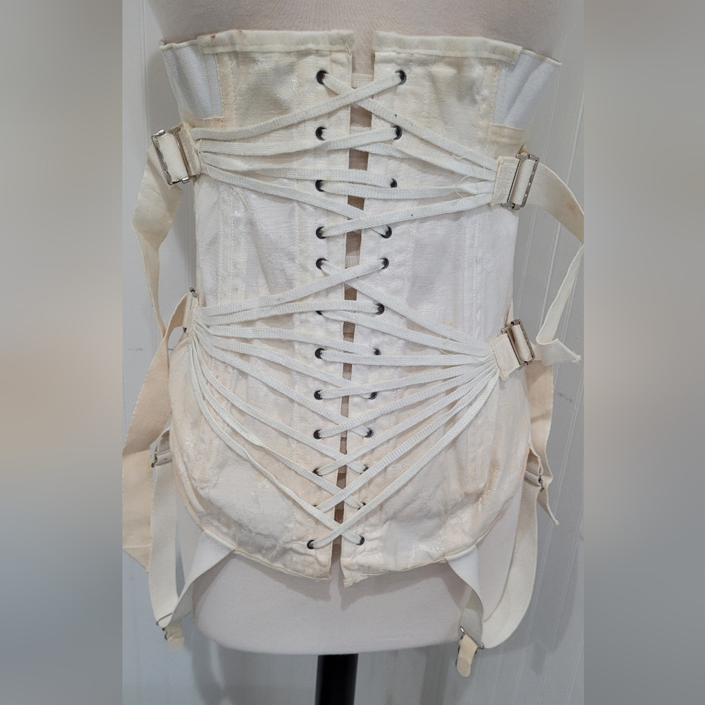 Super Rare 1940s ish Sears cotton blend girdle with garters. Phenomenal.
